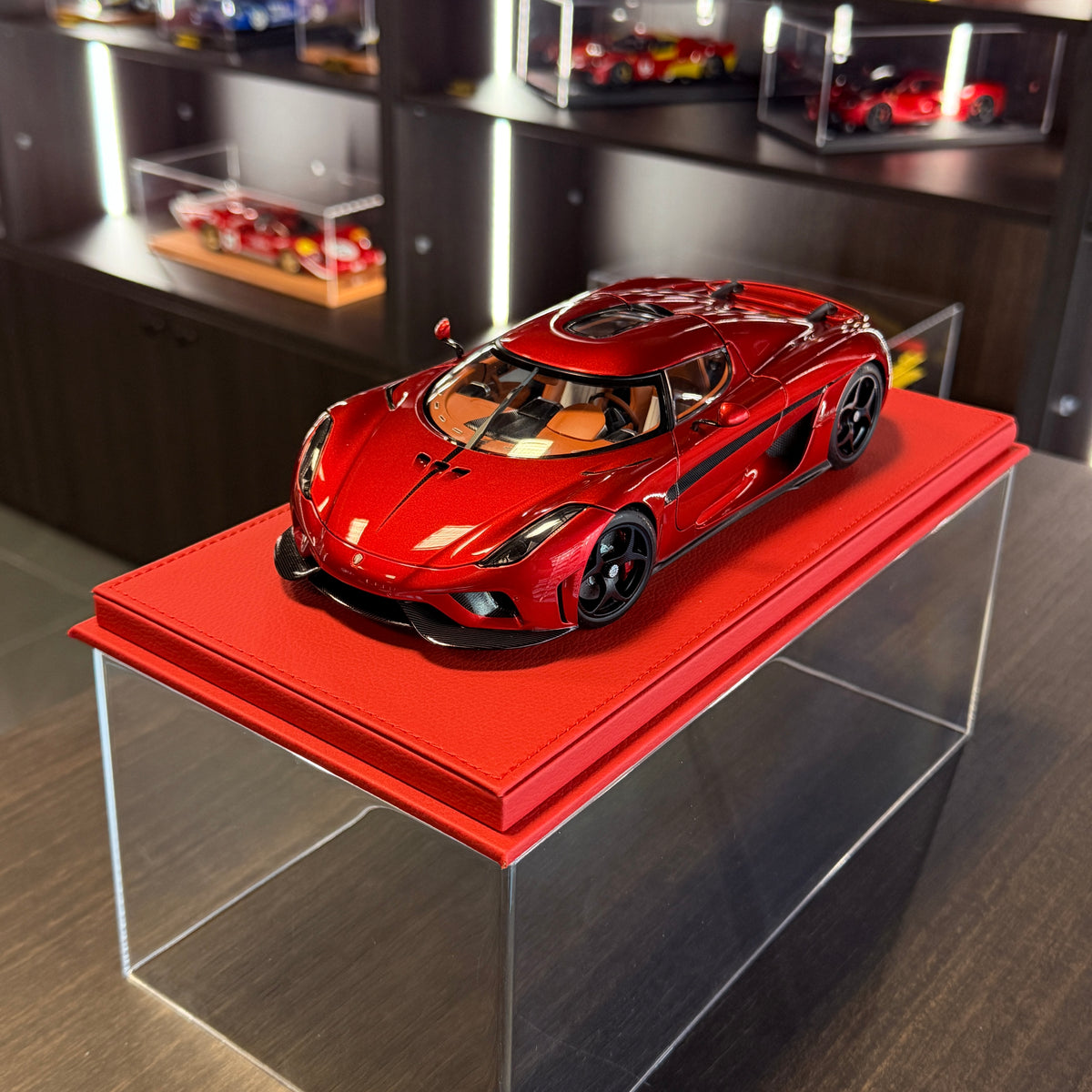 Koenigsegg Regera – Candy Red 1:18 od AUTOart
