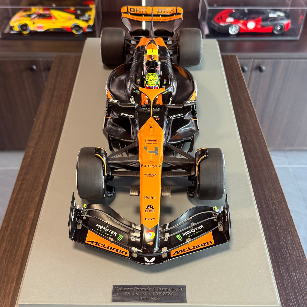 McLaren MCL38 #4 Lando Norris 1:12 by Spark – cockpit and bodywork detail