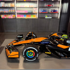 McLaren MCL38 #4 Lando Norris 1:12 by Spark – side profile