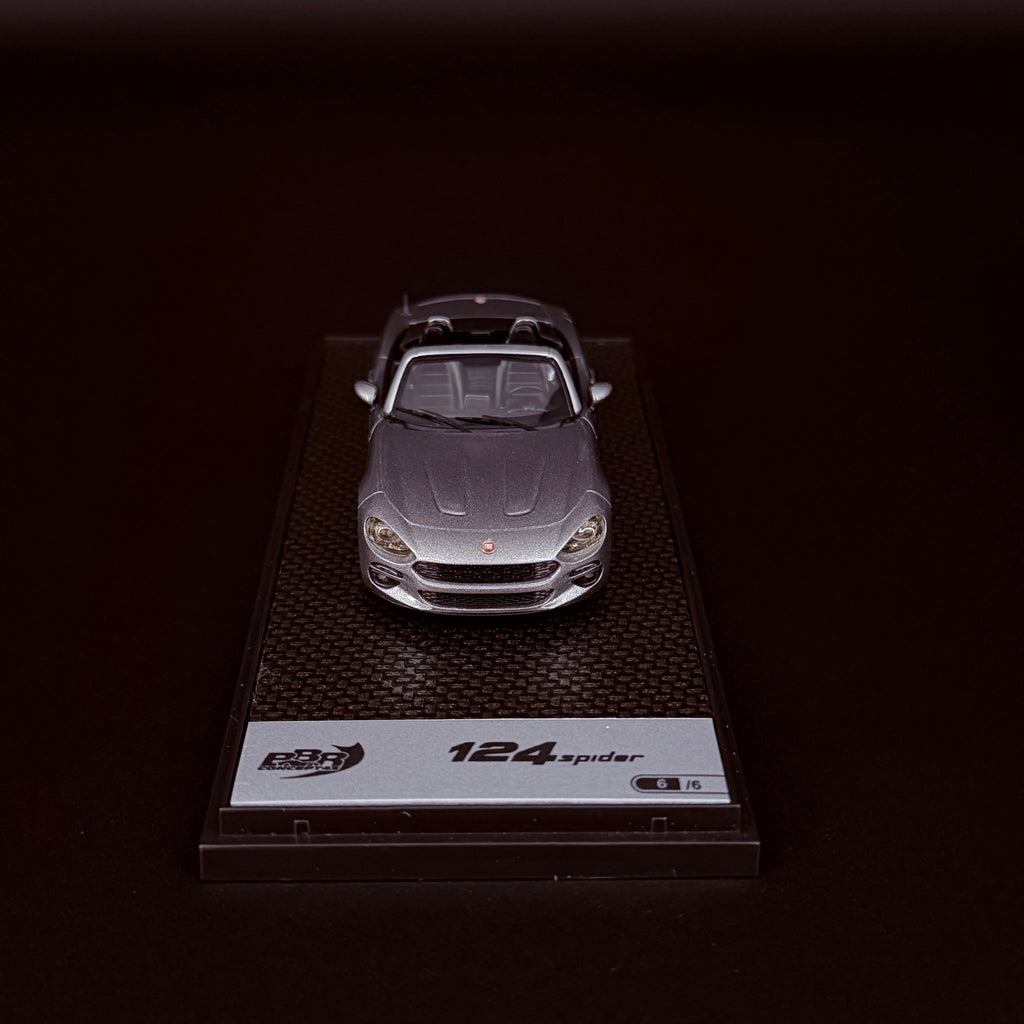Fiat 124 Spider – Grigio Argento Limited Edition (6 St.) Maßstab 1:43 von BBR Models