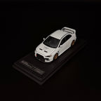 Mitsubishi Lancer Evolution X (CZ4A) Weiß mit Motor – Web Limited Edition 1:43