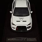 Mitsubishi Lancer Evolution X (CZ4A) Weiß mit Motor – Web Limited Edition 1:43