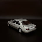 Mercedes-Benz E-Klasse E320 Limousine 1995 – Maßstab 1:18 von AUTOart