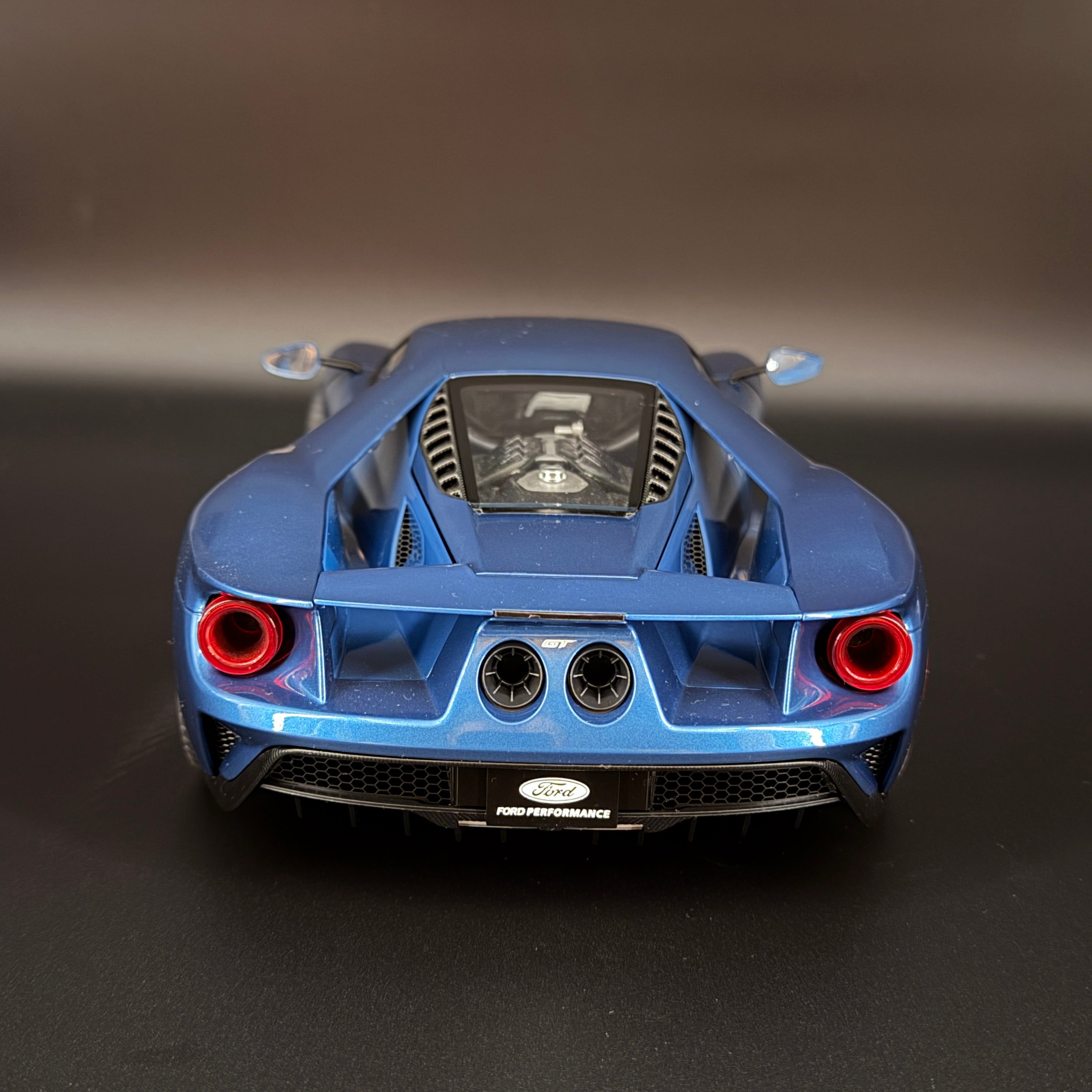 Ford GT 2017 – Liquid Blue Maßstab 1:12 von AUTOart