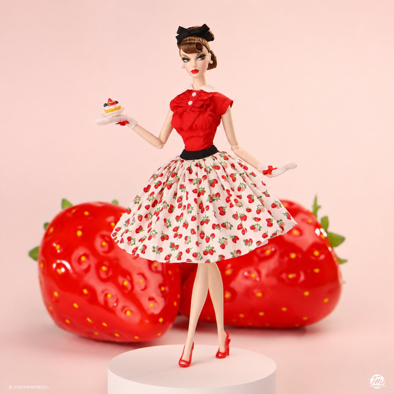 Mary Macy Valley of the Dolls: Strawberry Pie Gloria 2026