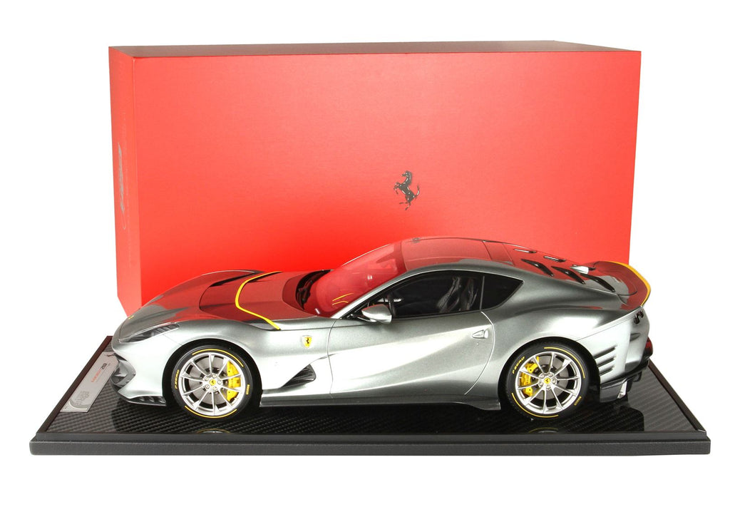 Ferrari 812 Competizione 2021 Grigio Coburn