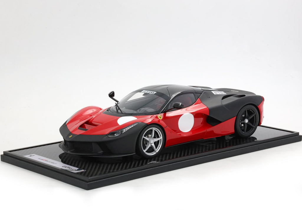 Ferrari LaFerrari Test 2012 Rosso Corsa 322 und nero Opaco EXCLUSIVE BBR