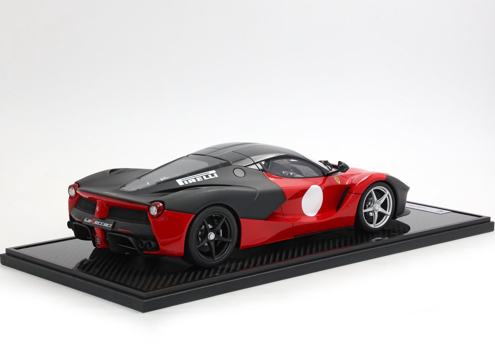 Ferrari LaFerrari Test 2012 Rosso Corsa 322 und nero Opaco EXCLUSIVE BBR