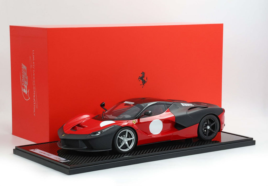 Ferrari LaFerrari Test 2012 Rosso Corsa 322 und nero Opaco EXCLUSIVE BBR