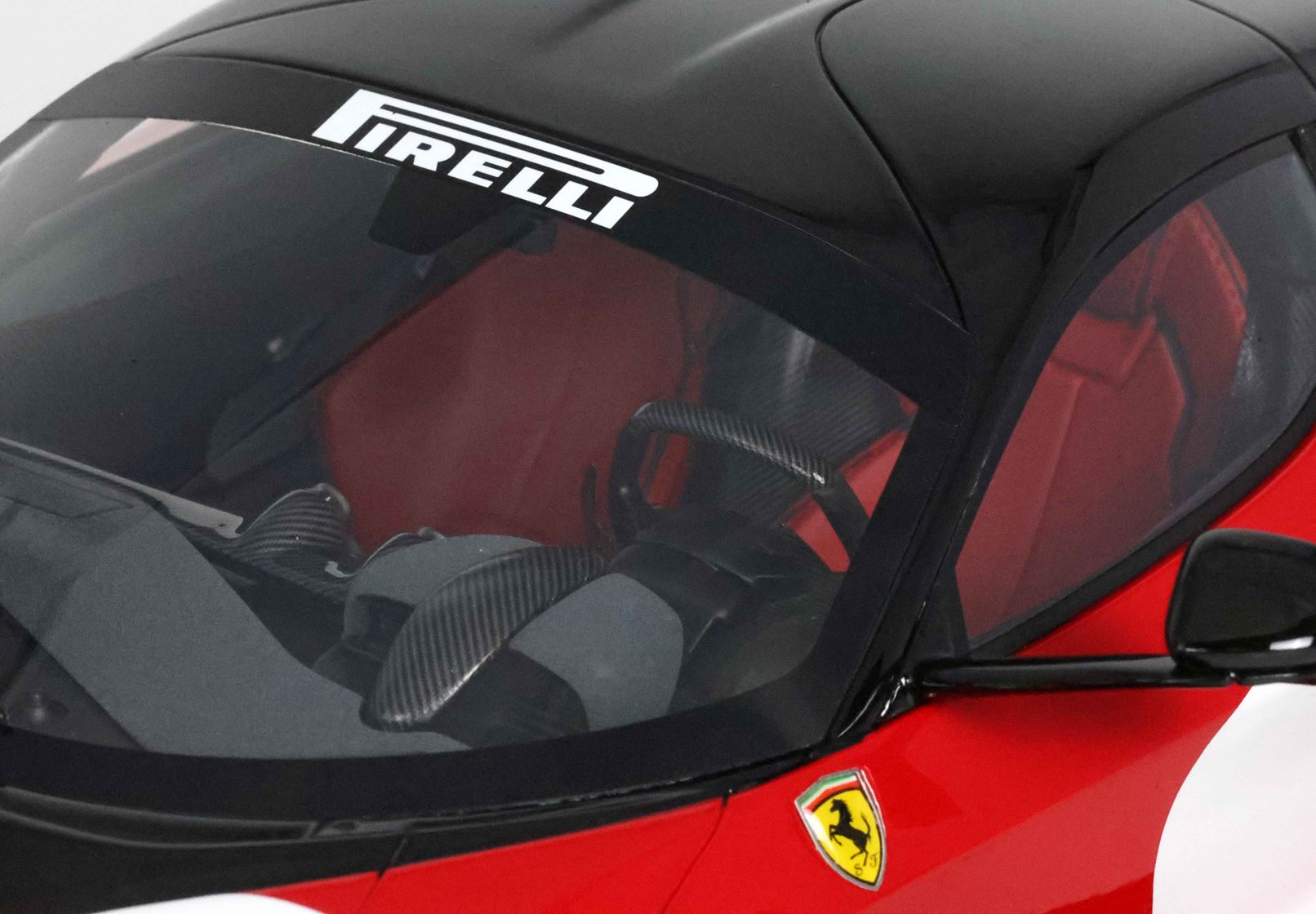 Ferrari LaFerrari Test 2012 Rosso Corsa 322 und nero Opaco EXCLUSIVE BBR