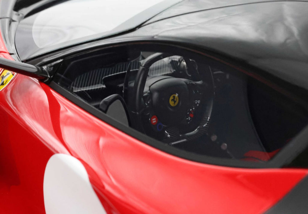 Ferrari LaFerrari Test 2012 Rosso Corsa 322 und nero Opaco EXCLUSIVE BBR