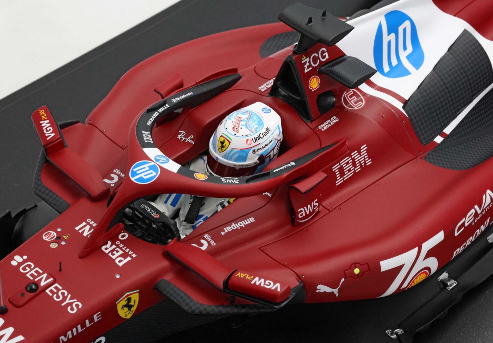 Ferrari SF-25, Gran Premio di Monaco 2025, livrea Shell per i 75 anni, Charles Leclerc, scala 1:12 con teca espositiva, di BBR Models
