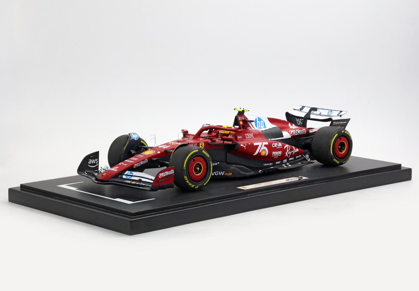 Ferrari SF-25 Gran Premio di Monaco 2025 livrea Shell per i 75 anni, Lewis Hamilton, edizione limitata in scala 1:12 con teca espositiva di BBR Models