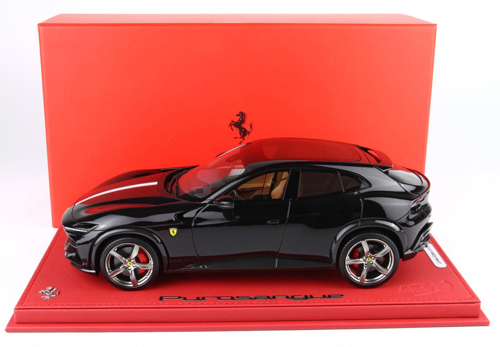 Ferrari Purosangue Nero Purosangue – Edición Tricolor Francesa – Escala 1:18 con Vitrina (Edición Limitada 12 piezas) de BBR Models