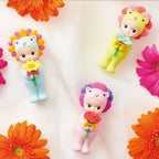 Sonny Angel Virágajándék – limitált kiadású minifigura