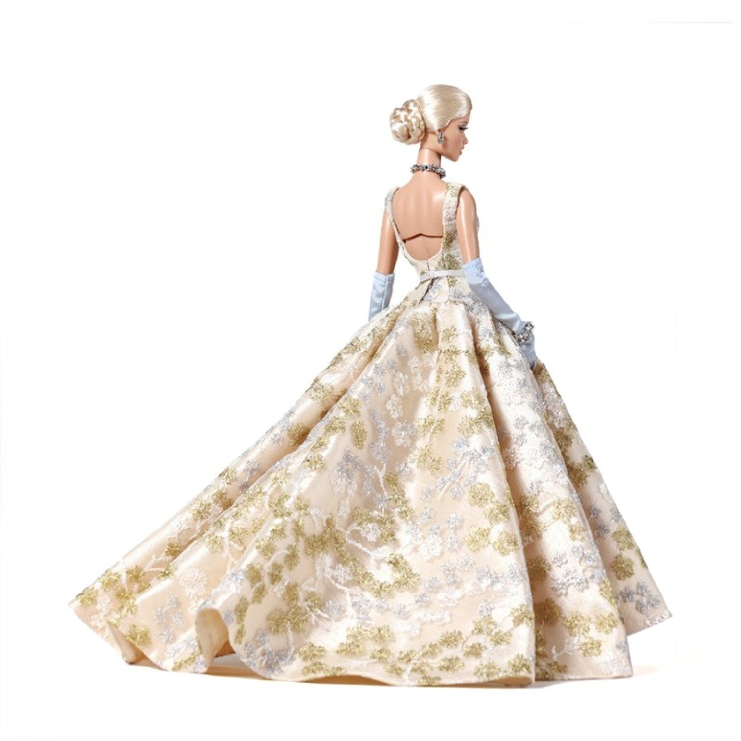 The Fashion Royalty: Vanessa Perrin Graceful Reign 2021