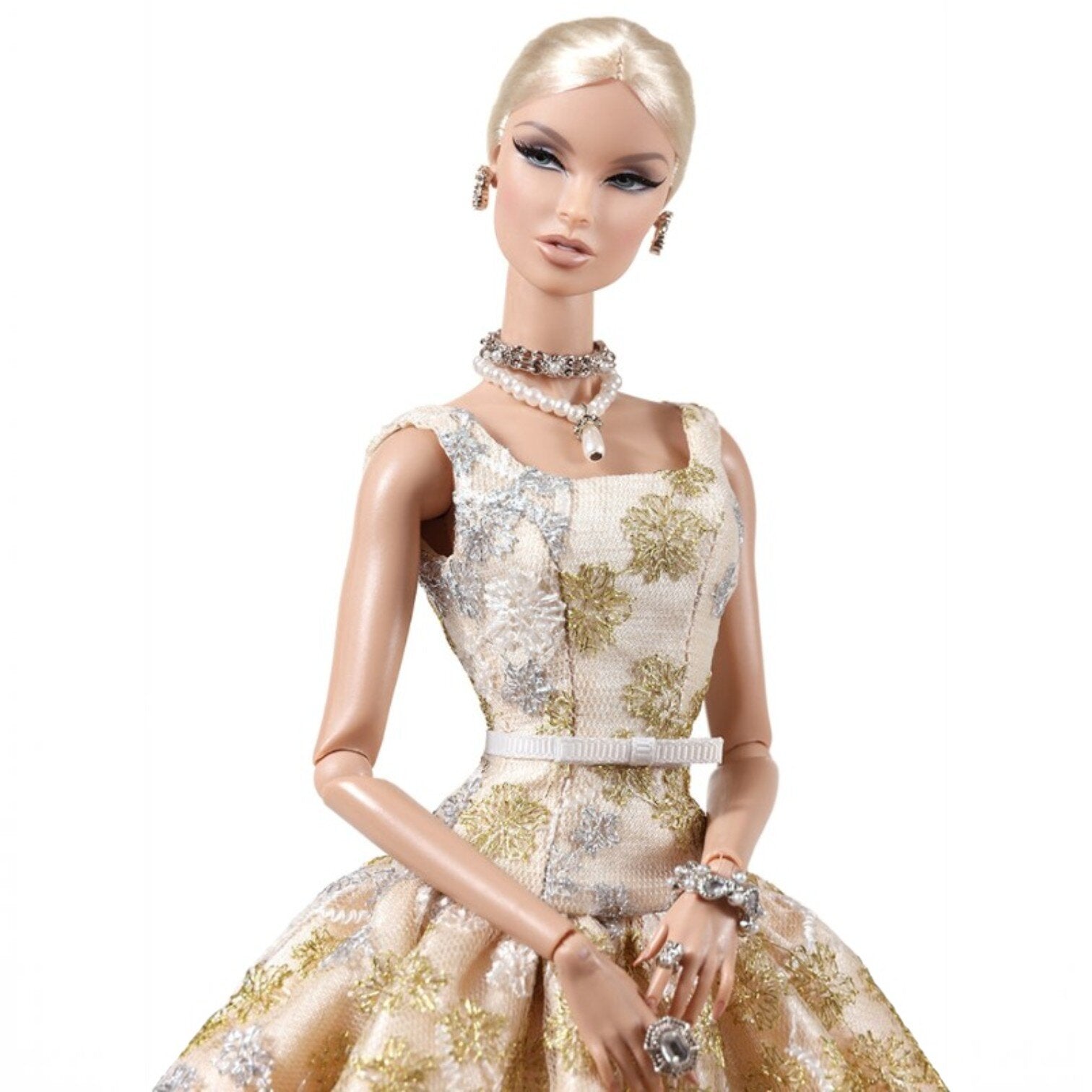 The Fashion Royalty: Vanessa Perrin Graceful Reign 2021