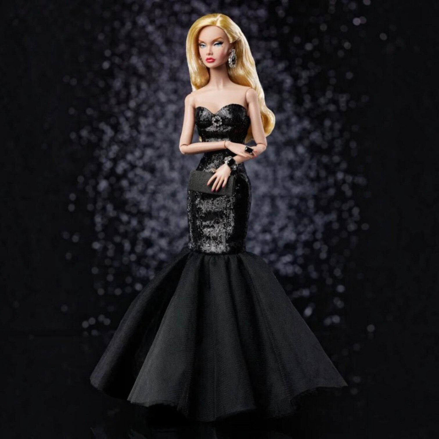 The IFDC Convention: Poppy Parker Lounge Siren Dressed Doll 2021