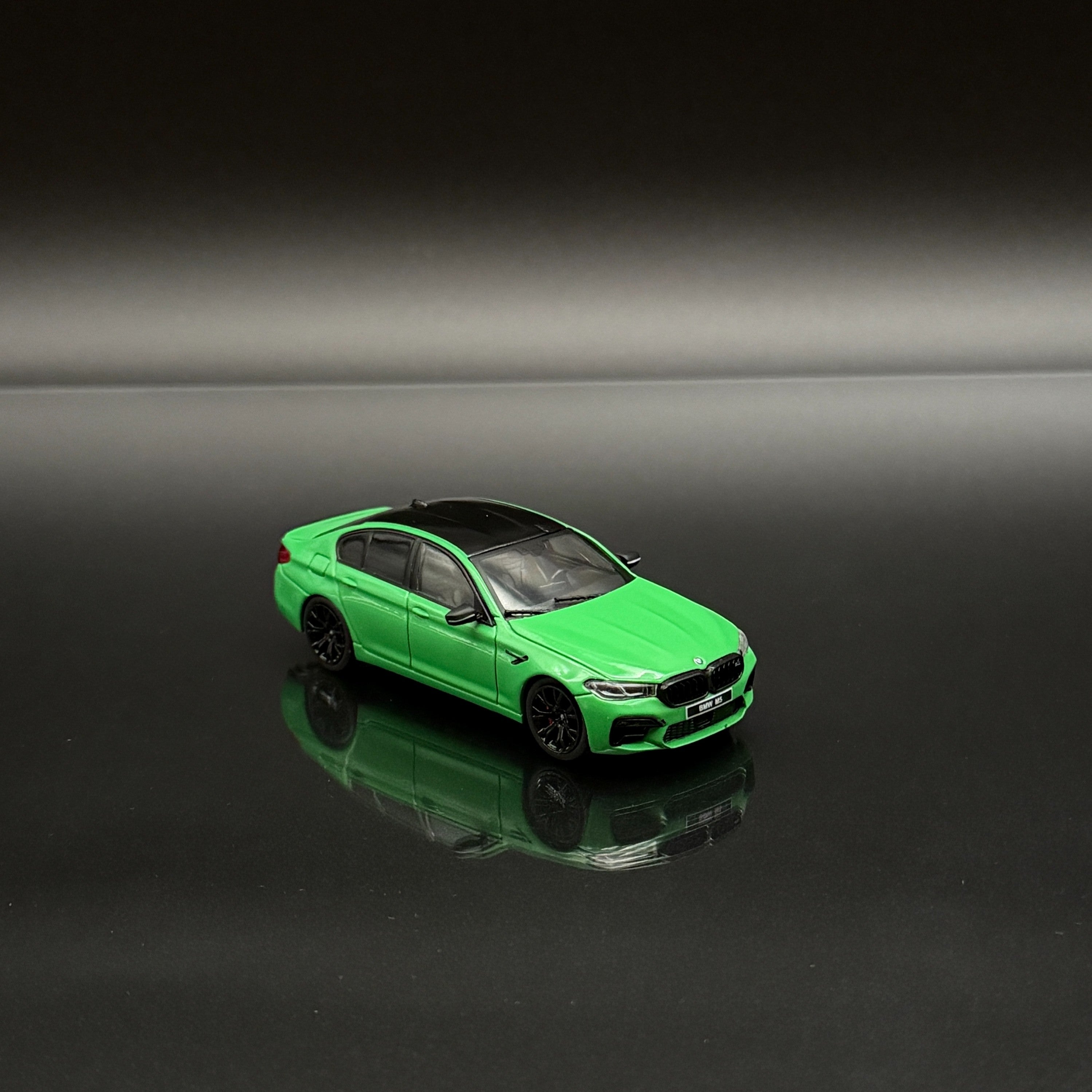 BMW M5 Competition 2022 Signal Green 1:43 Premium Diecast Model Car