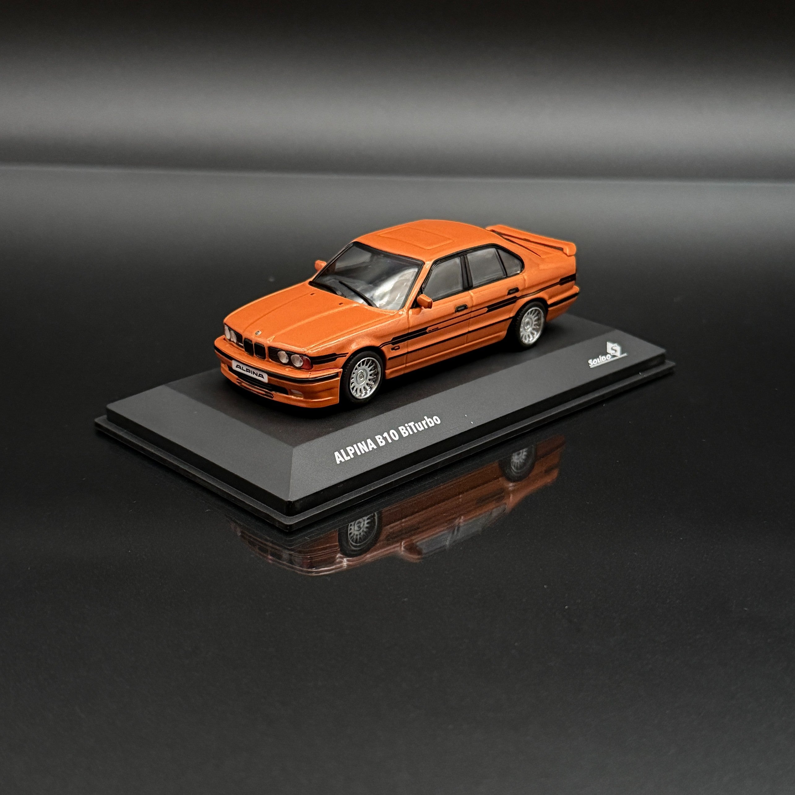 Alpina B10 Biturbo 1994 Orange 1:43 Classic BMW Performance Model Car