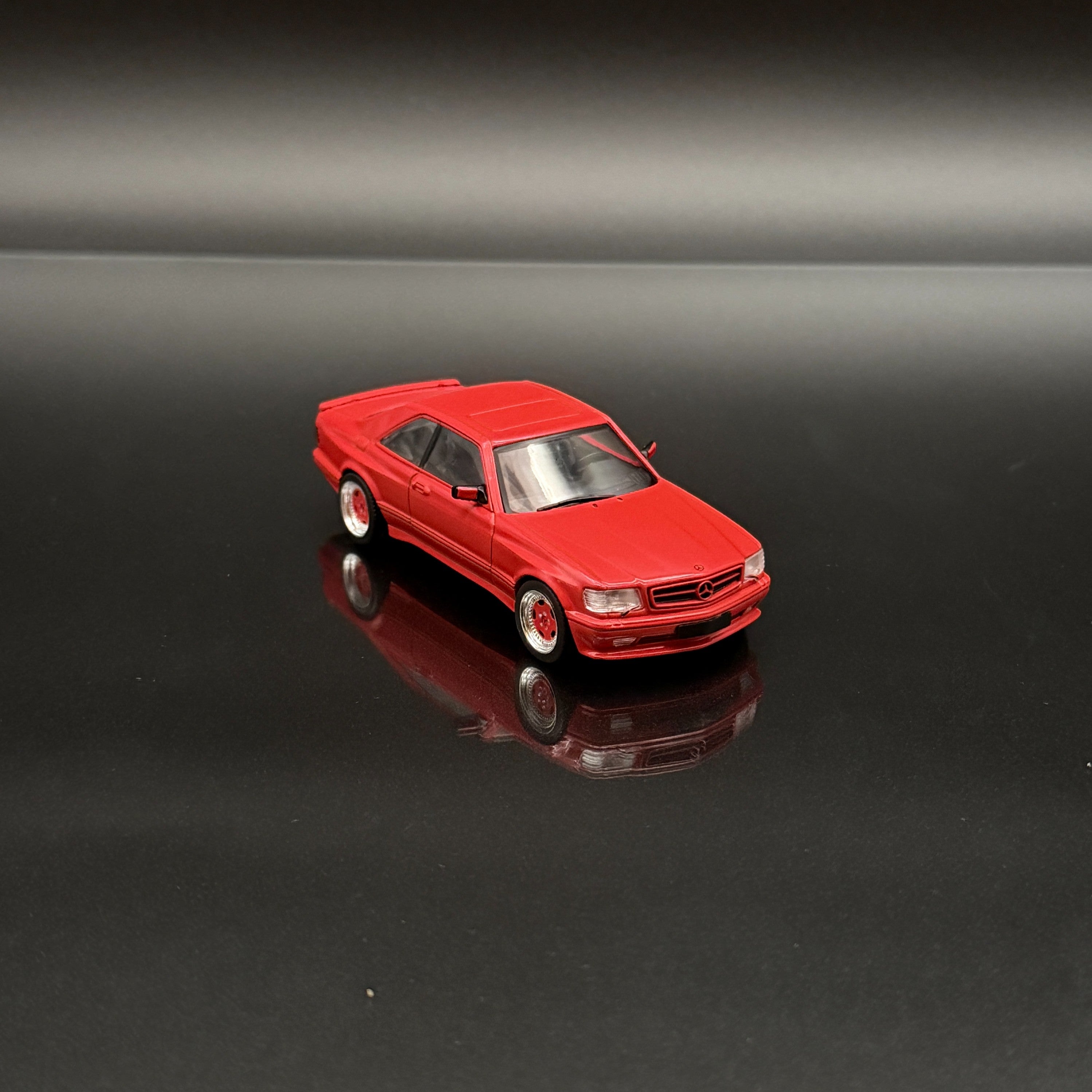 Mercedes-Benz 560 SEC AMG Wide Body 1990 Signal Red 1:43 Classic Coupe Model