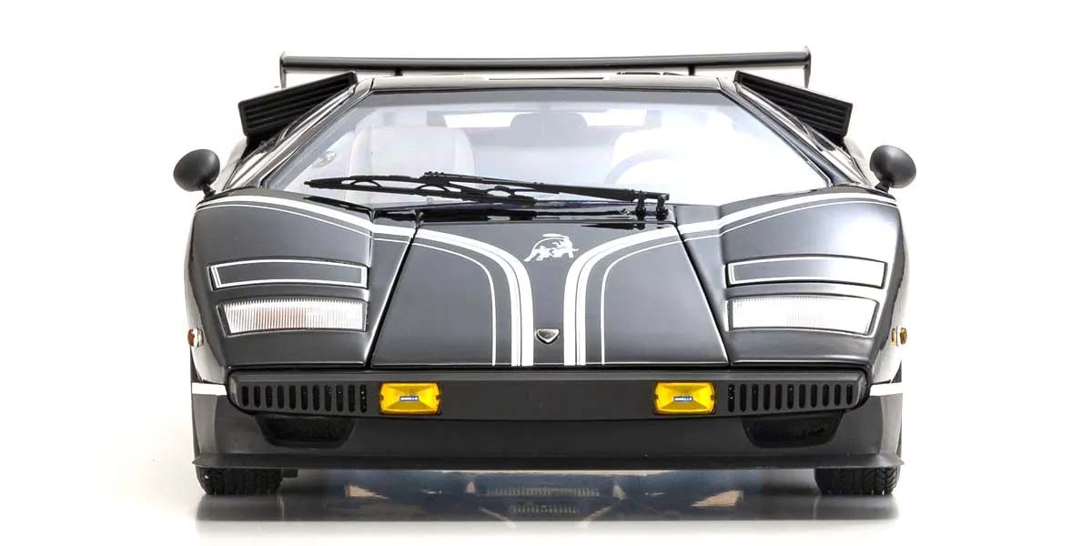 Lamborghini Countach LP500R – Schwarz im Maßstab 1:12 von KYOSHO