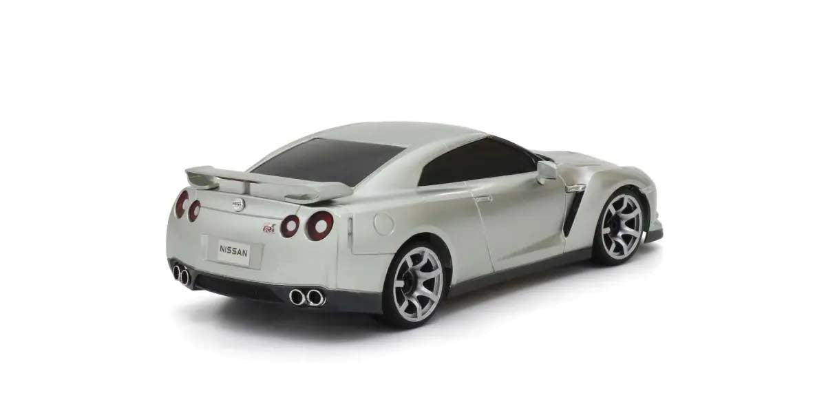 Primer Mini-Z Nissan GT-R (R35) Plateado – Coche RC 1:28 de KYOSHO