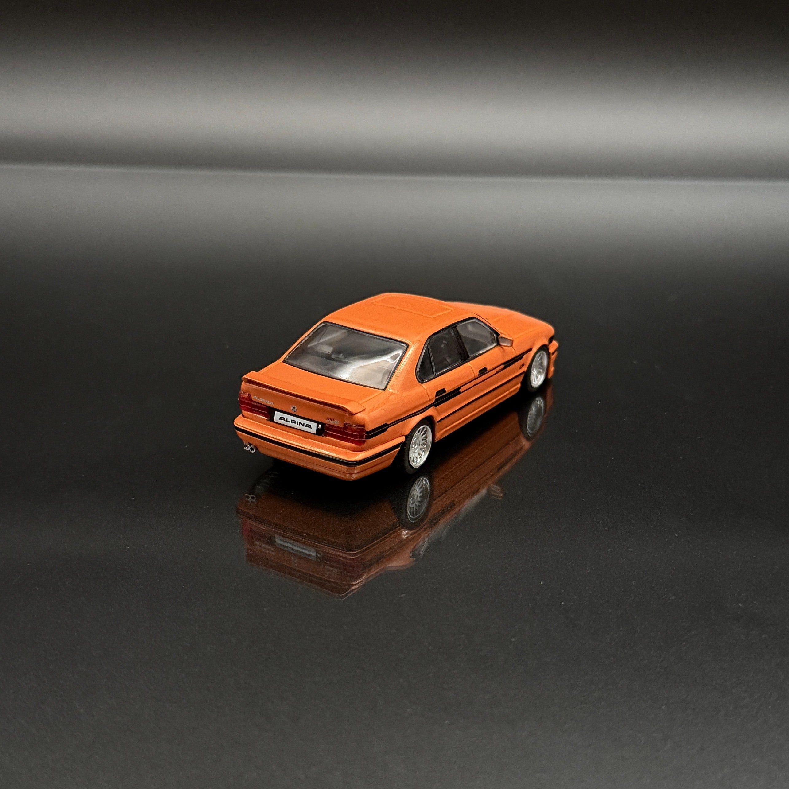 Alpina B10 Biturbo 1994 Orange 1:43 Classic BMW Performance Model Car