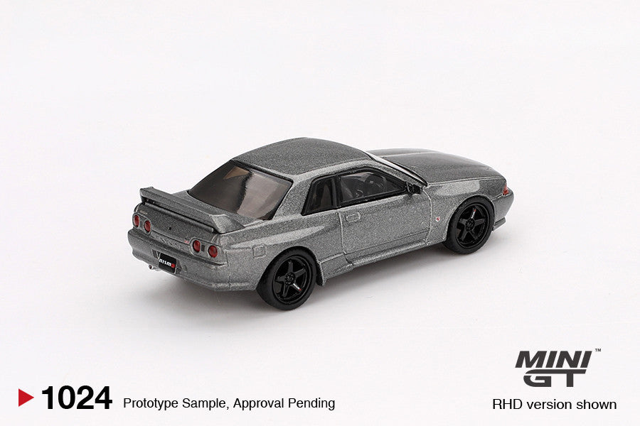 Nissan Skyline GT-R (BNR32) NISMO CRS Version Dark Metal Gray Diecast-Modell im Maßstab 1:64