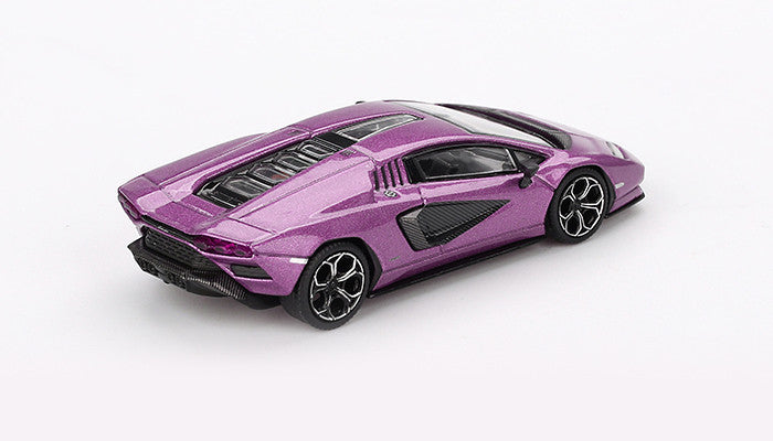 Lamborghini Countach LPI 800-4 Viola 30th 1:64 Diecast-Modell