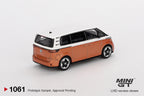 Volkswagen ID. Buzz Candy-Weiß / Energetic-Orange 1:64 Diecast Modell