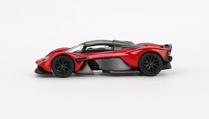 Aston Martin Valkyrie Hyper Red 1:64 Modellauto