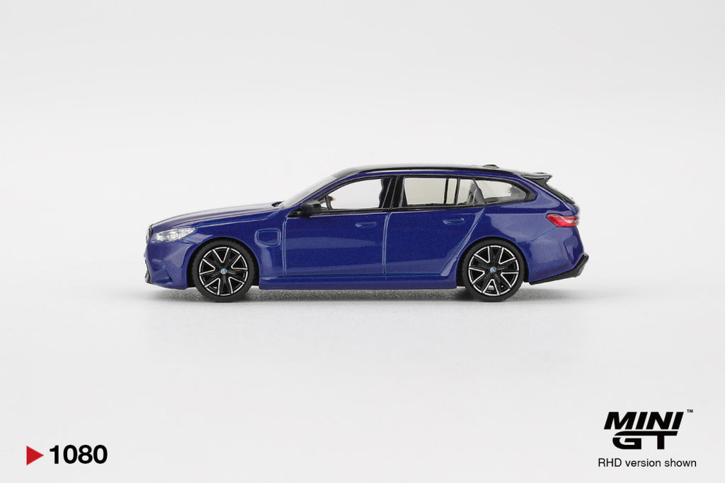 MINI GT BMW M5 Touring (G99) Marina Bay Blue Metallic 2024 1:64 Diecast Model (Blister Edition) – MINI GT – view 3