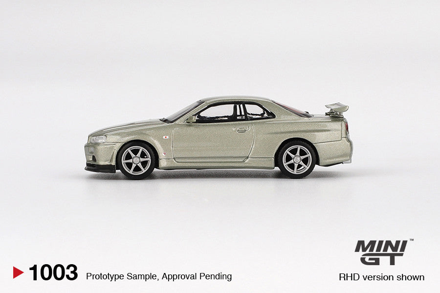Nissan Skyline GT-R (R34) V-Spec II Nür Millennium Jade 1:64 Diecast-Modell