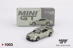 Nissan Skyline GT-R (R34) V-Spec II Nür Millennium Jade 1:64 Diecast-Modell