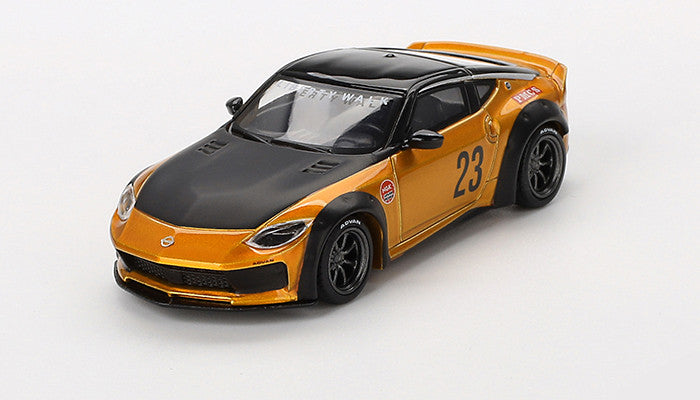 Nissan Z LB★Nation Works LB Gold 1:64 Modellauto