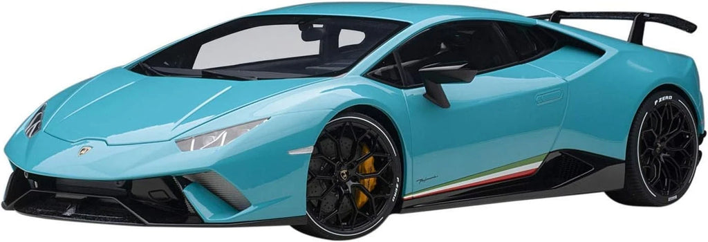 Lamborghini Huracán Performante – Hellblau Maßstab 1:12 von AUTOart