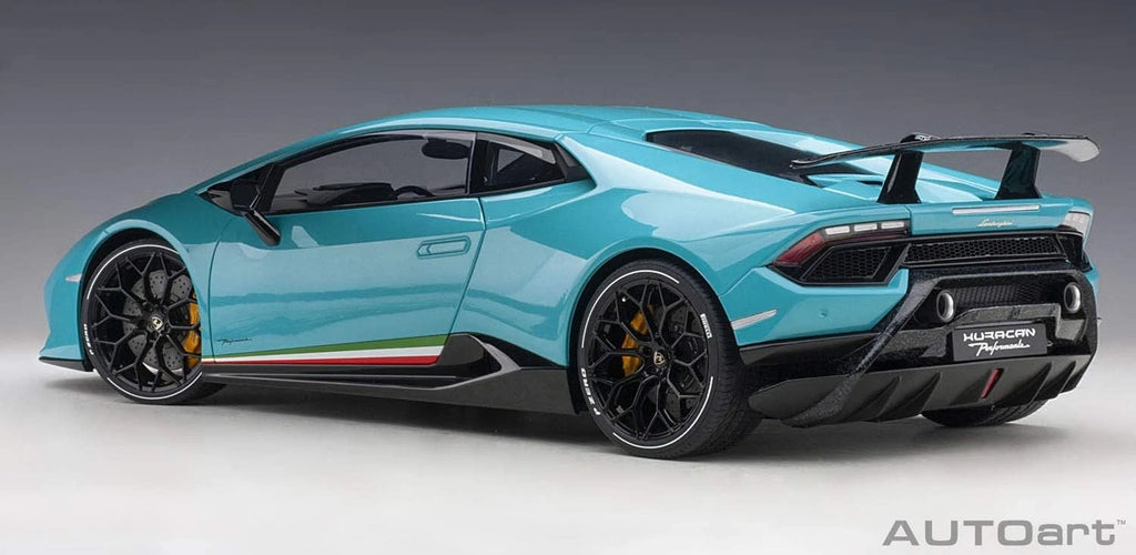 Lamborghini Huracán Performante – Hellblau Maßstab 1:12 von AUTOart