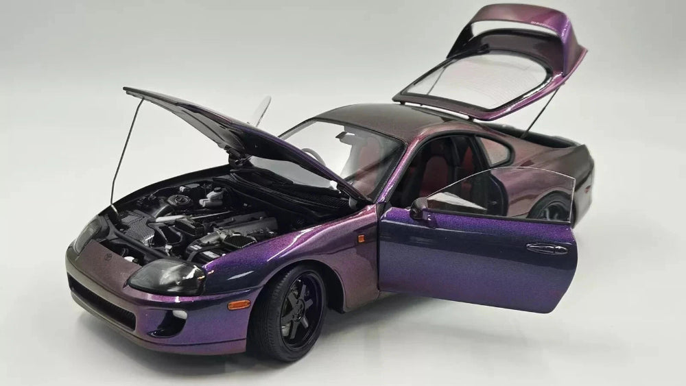 WHEELART Toyota Supra A80 Coupé Midnight Purple (LHD) 1:18 Diecast Modell mit Motor & zusätzlichen Rädern