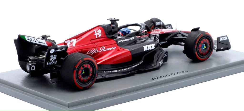 Alfa Romeo C43 #77 – ORLEN Grand Prix 2023 (Valtteri Bottas) Limitierte Edition im Maßstab 1:43
