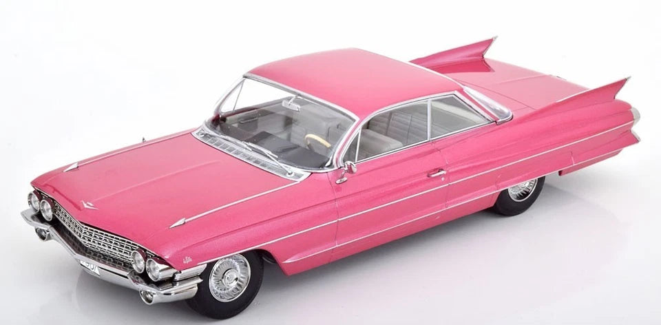 Cadillac Series 62 Coupe DeVille 1961 Rosa Maßstab 1:18 Modell